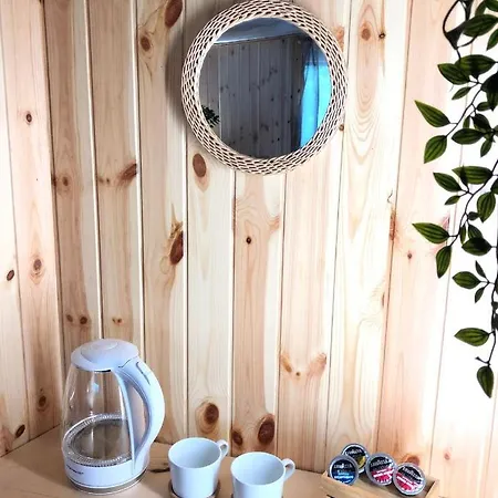 Rent Wood Guest house 2*